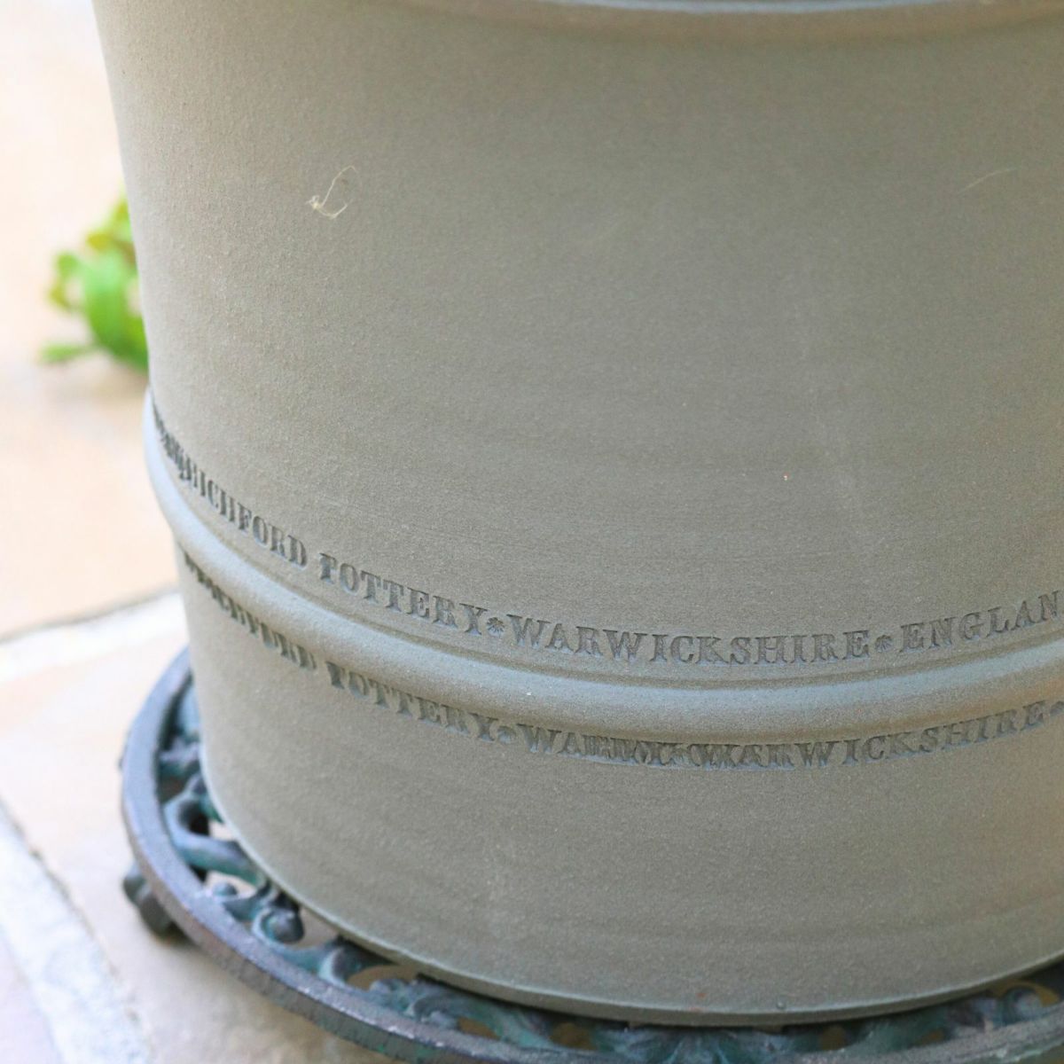 アッシュグレイのウィッチフォードの写真