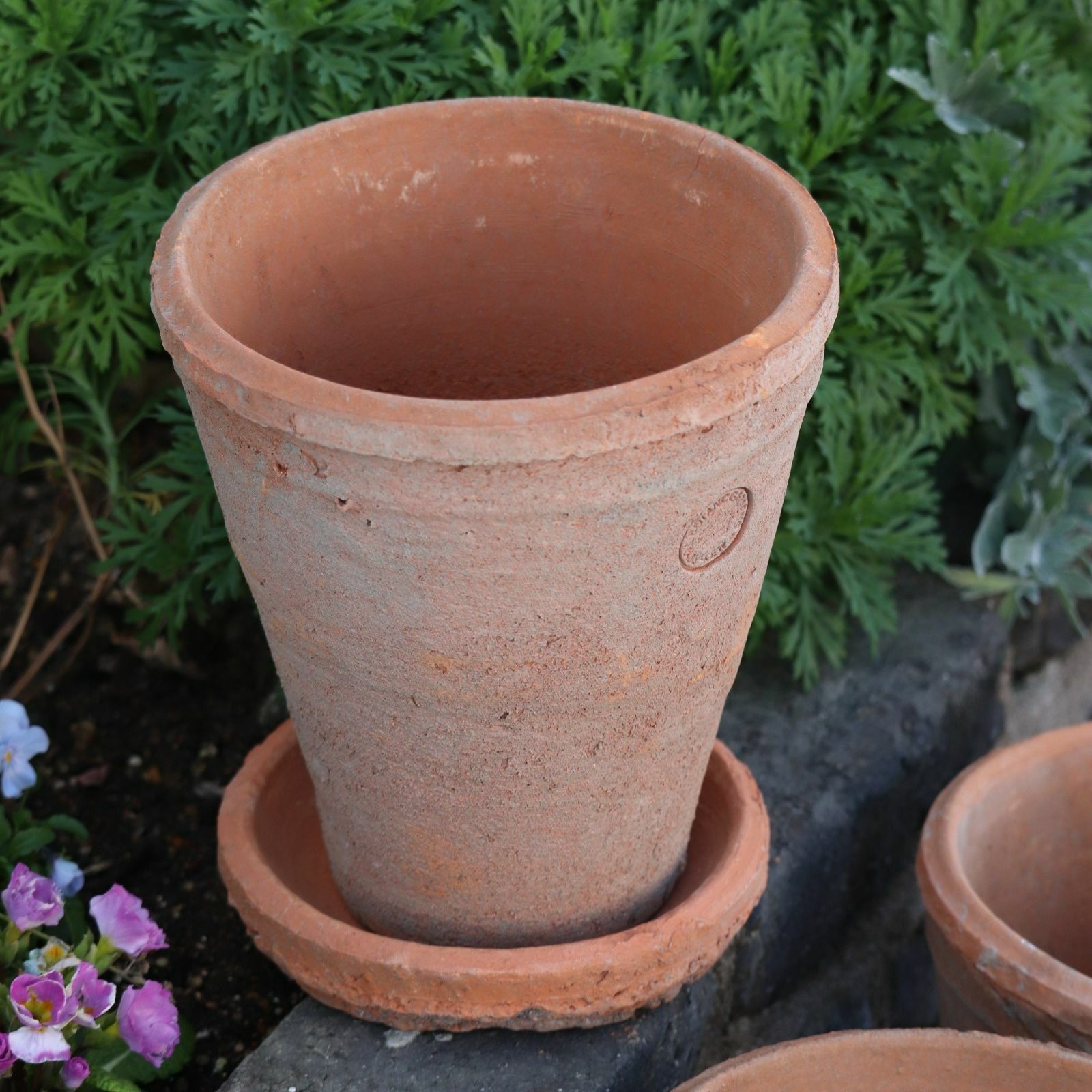 ランカトールキュー植木鉢/レッド グレー 鉢皿付き | バラと庭あそび